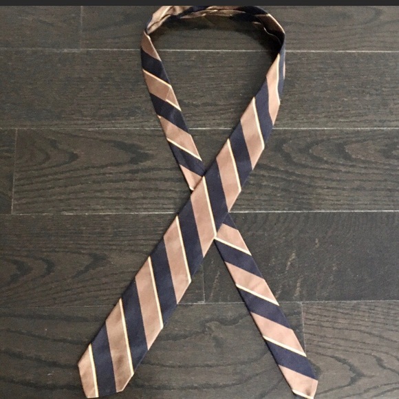 Men’s Brooks Brothers Makers Necktie - Picture 2 of 8